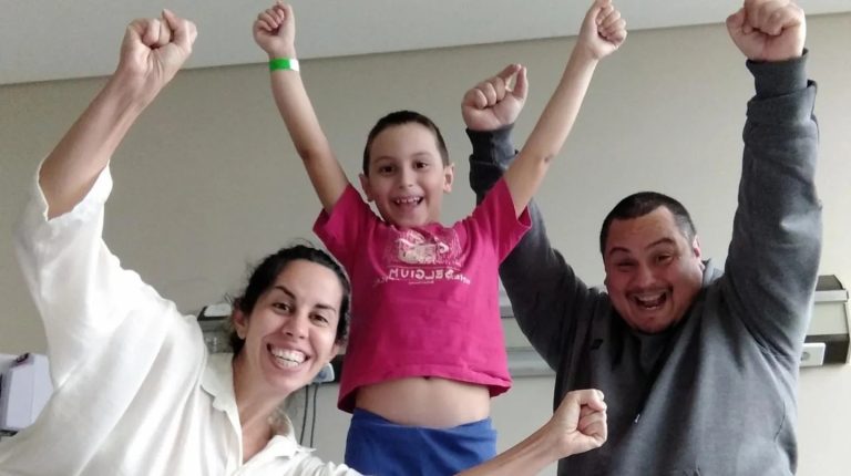 Misiones: Dante amaba los animales, murió de cáncer a los ocho años y sus papás cumplieron su sueño