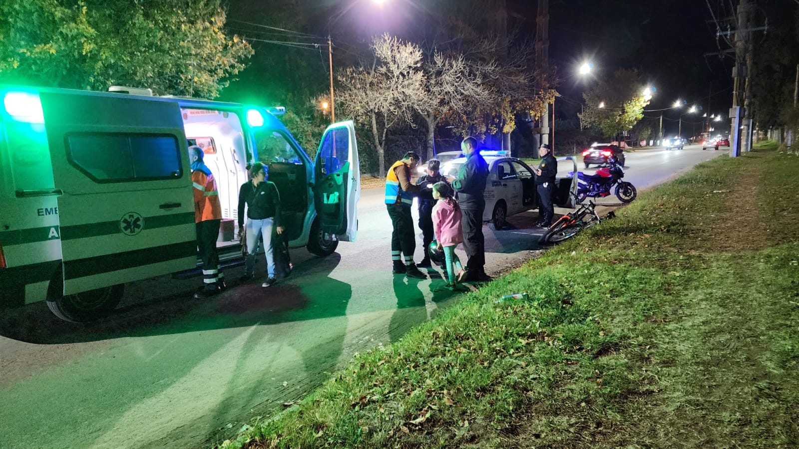 Dos bicicletas y una moto protagonizaron un incidente vial en el barrio Ranqueles