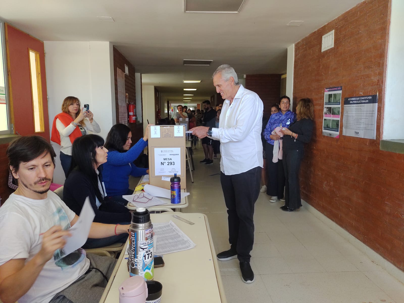 Votó Tierno y llamó a reconstruir la provincia: “yo nunca hice lo políticamente correcto sino lo esencialmente necesario”
