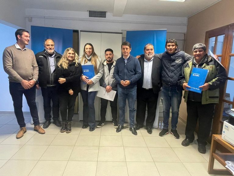 Nuevas Iglesias recibieron el Registro Provincial de Cultos