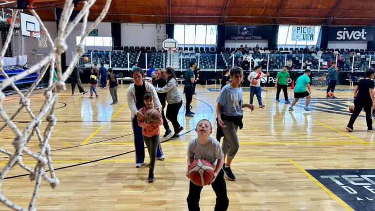 El Director de Deporte Federado de La Pampa adelantó que existe la idea de establecer una liga de básquet para personas con síndrome de Down