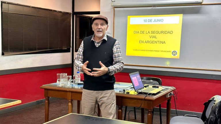 Día de la Seguridad Vial en Argentina: realizaron una charla en el cuartel de bomberos piquense