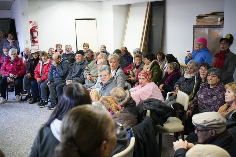 General Pico y PAMI unen fuerzas en el Día Mundial contra el Abuso y Maltrato en la Vejez: Teatro, reflexión y respeto en una jornada por los derechos de los adultos mayores