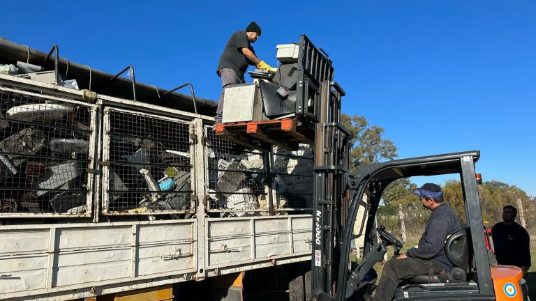 General Pico se ilumina con reciclaje: exitosa campaña de recolectación de Residuos electrónicos alcanza los 7500 Kilos