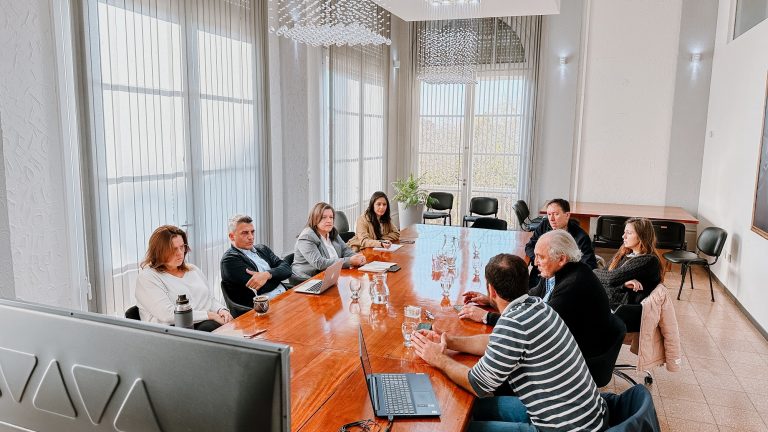 La Intendenta, Fernanda Alonso, recibió a la ministra de producción, mantuvo reuniones con APALP y una empresa local