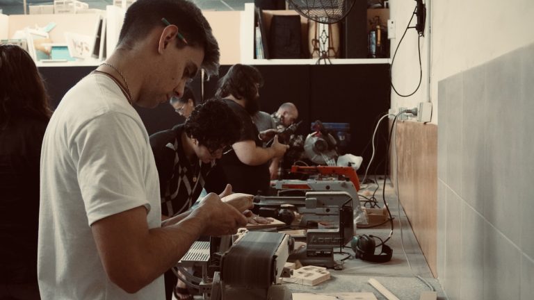 Con cupo completo se realizó el taller de artesanías en General Pico
