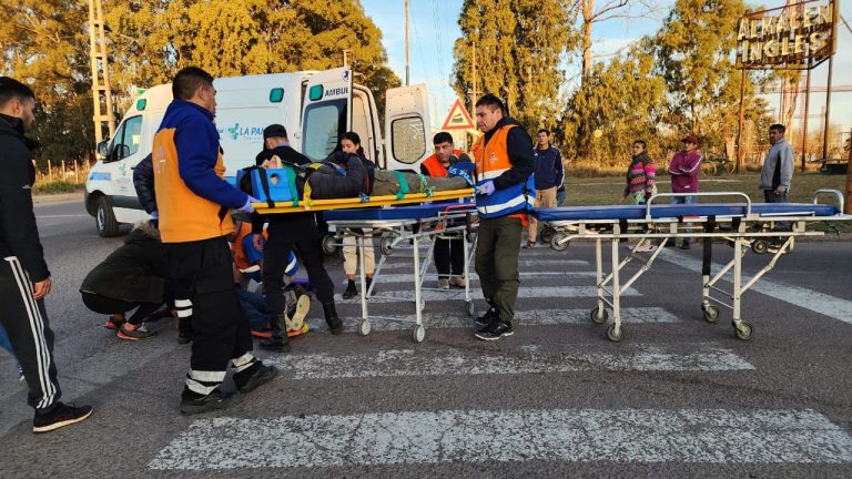 Accidente vehicular en la calle 40 y 19: un Gol y una moto implicados
