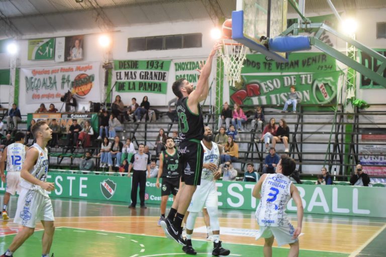 Ferro de Pico comienza los Cuartos de Final contra Atenas de La Plata