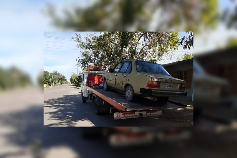 La municipalidad ya retiró 17 vehículos abandonados que se encontraban en diferentes puntos de la ciudad