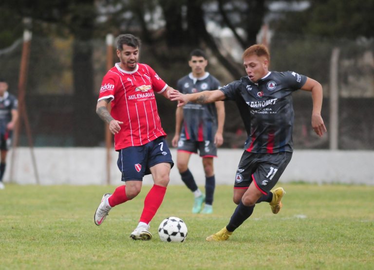 Alvear FBC ganó un partido clave para mantener la ventaja con Independiente y Costa Brava