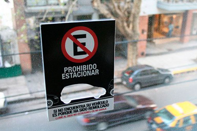 Podcast de seguridad vial: ¿Los garajes deben estar señalizados? ¿Es obligatorio tener la tarjeta azul si no eres el propietario?