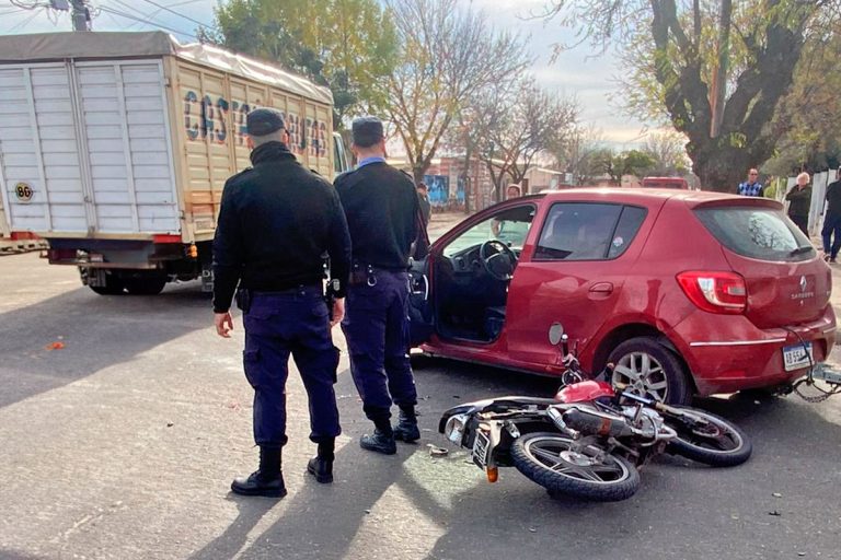 Grave y violento triple choque en Calle 29 y 6 deja dos personas heridas, una de ellas en terapia intensiva