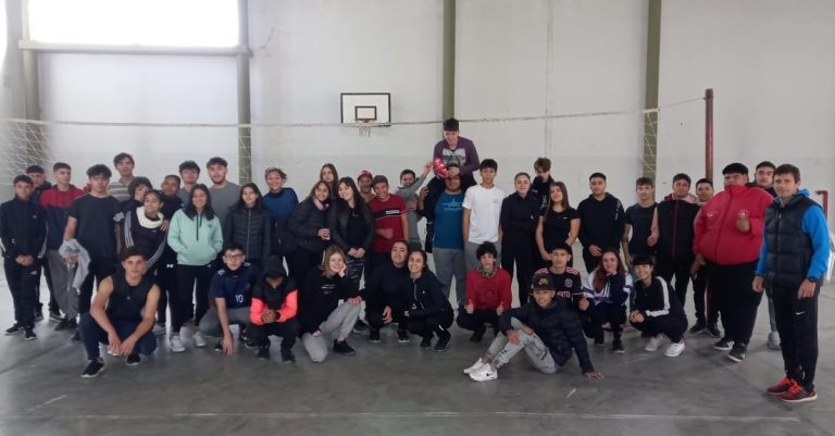 Colegio Zampieri y Quaglini: Se llevó a cabo el segundo encuentro de voley entre colegios secundarios