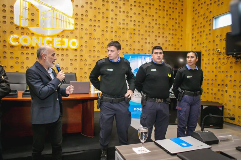 Sesionó el Concejo con el reconocimiento a Policías que salvaron la vida de un niño en General Pico