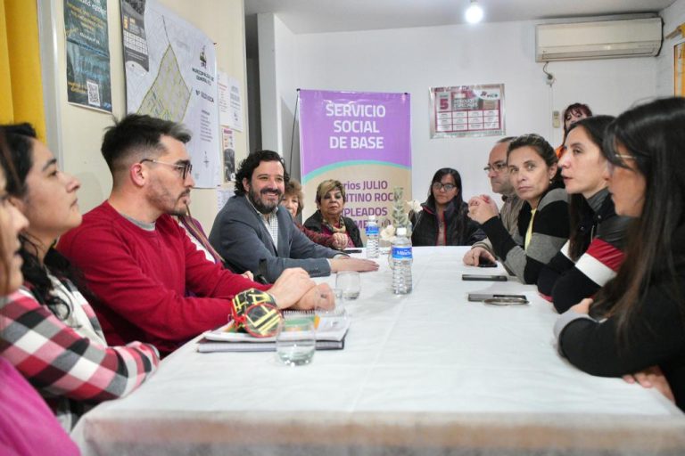 Comenzó a funcionar un consultorio de orientación jurídica en el servicio de base de Barrio Roca