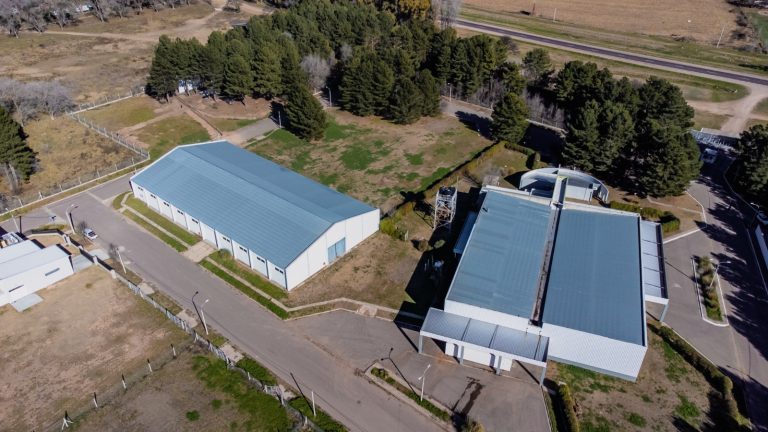 El gobierno invertirá $90 millones para relanzar la producción del Parque Apícola-Agroalimentario de Santa Rosa
