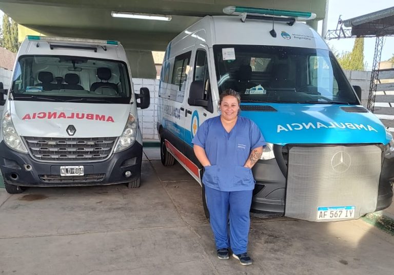 Marta Acosta y una historia de superación hasta convertirse en la primera pampeana chofer de ambulancia