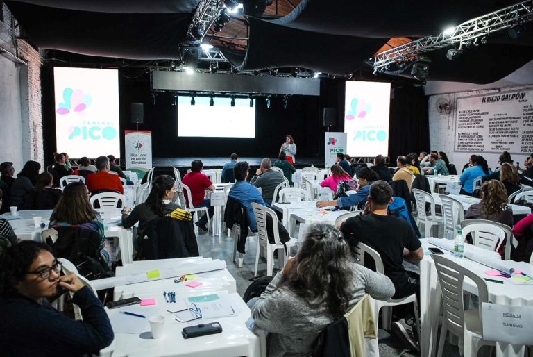 “Somos la primera ciudad de toda La Pampa que va a tener su plan local de acción climática” destacó Melina Medus