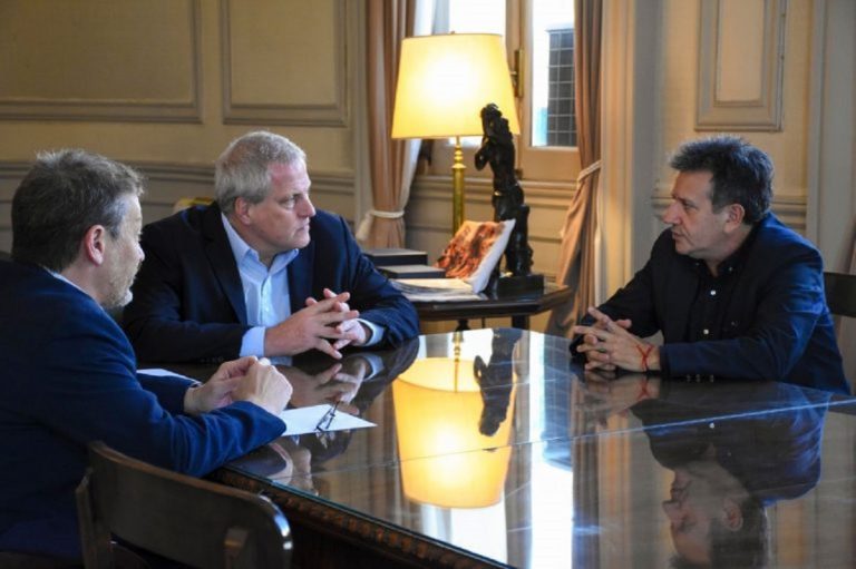 Perczyk y Alpa repudiaron “la violación a la autonomía universitaria” de la policía en Jujuy