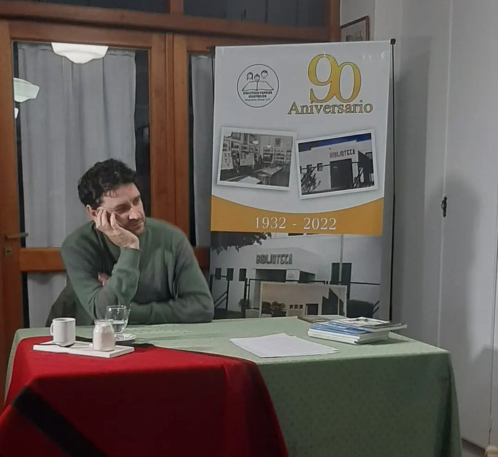 El escritor piquense, Martín Sondón, presentó “Baqueana”, su última obra literaria