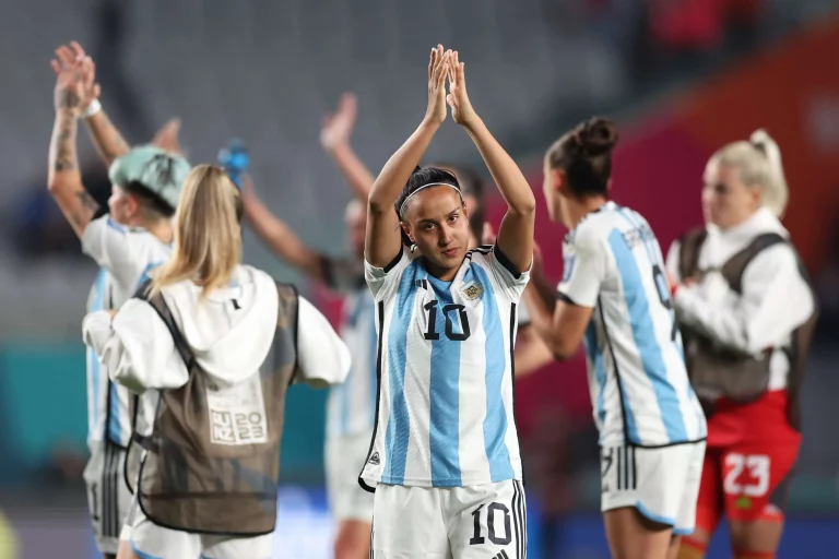 La selección femenina de fútbol Argentina busca su primera victoria y se podrá ver desde la Televisión Pública Pampeana
