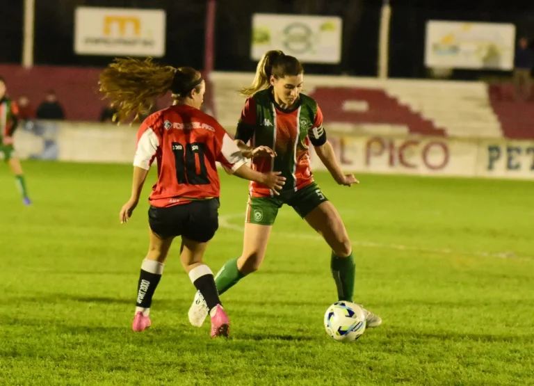 Rumbo a Vélez terminó de cerrar su triunfo en la ida de las semis del Provincial Femenino