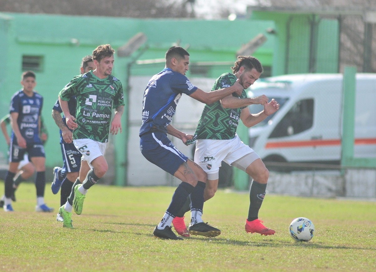 Quinta al hilo: en la agonía y sufriendo de más, Ferro de Pico volvió a ganar en el “Coloso”