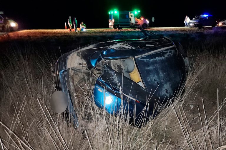 No tenía carnet, estaba alcoholizado y volcó el auto en el que iba con su familia entre Metileo y Monte Nievas: 3 años de prisión en suspenso