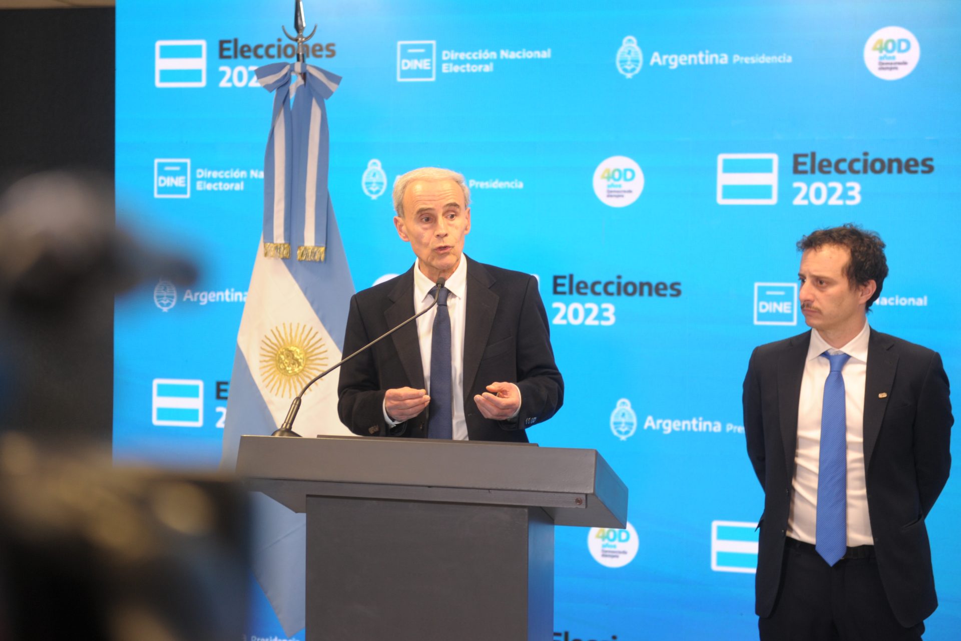 Piden paciencia y anticipan que el recuento de votos enfrentará demoras