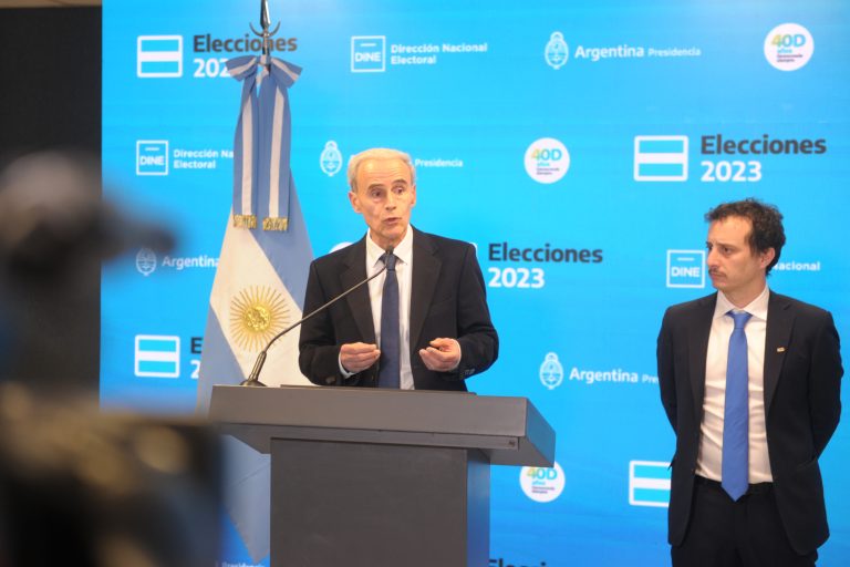 Piden paciencia y anticipan que el recuento de votos enfrentará demoras