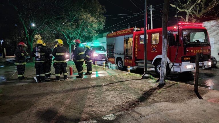Principio de incendio en barrio Malvinas “rojo” por una vela encendida sobre un mueble