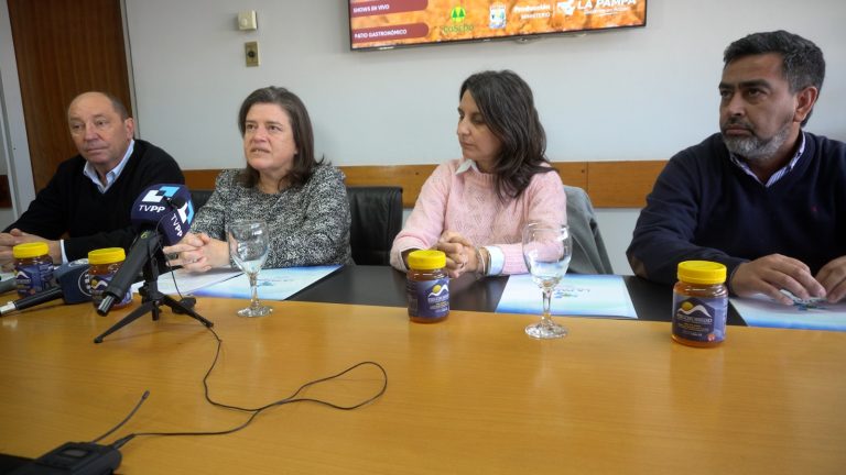 Doblas celebra su tradición y potencial con la 26° Expo Apícola 2023