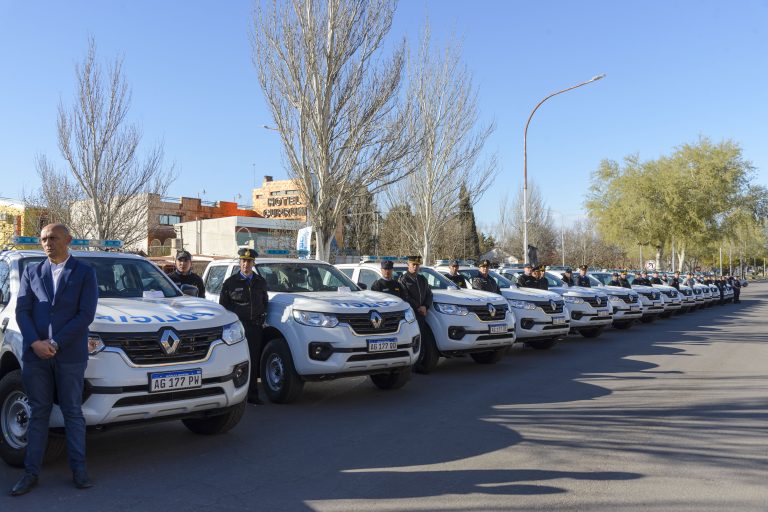 La Unidad Regional II recibió nueve vehículos en el marco del plan de fortalecimiento de la seguridad en La Pampa