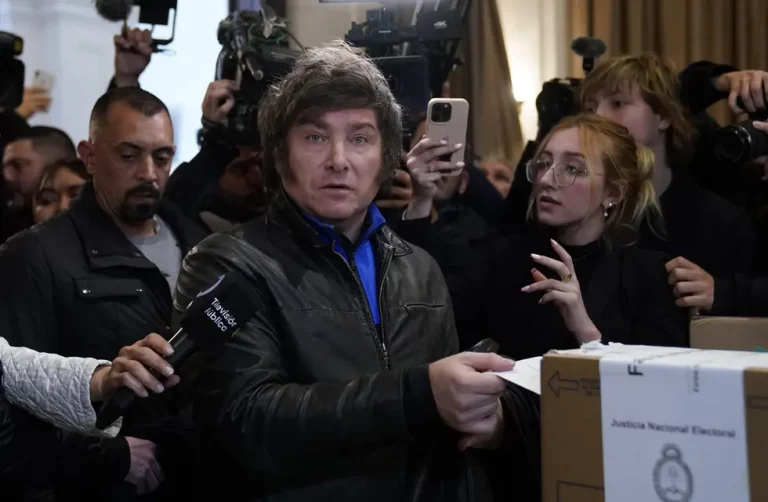«Argentina lleva 100 años fracasando, en especial los últimos 40 y 20 años con lo cual es un comentario propia de la casta aferrada a sus privilegios», sostuvo Milei