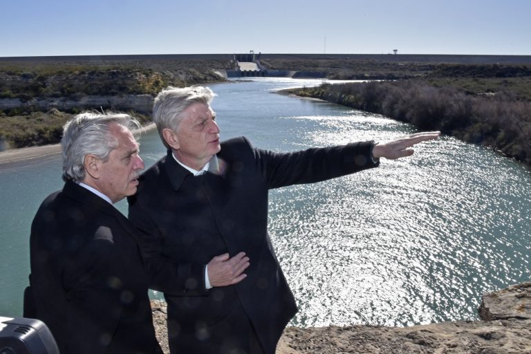 El Presidente Alberto Fernández y el Gobernador Sergio Ziliotto recorrieron áreas de producción vitivinícola en Casa de Piedra, La Pampa