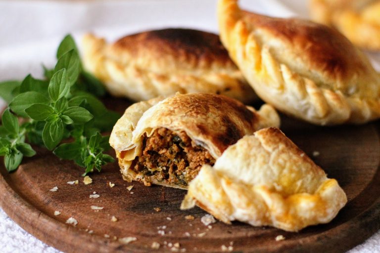 Ya están los finalistas: Jurado seleccionó a los 6 Competidores para la Final del 1° Concurso de la Empanada Pampeana