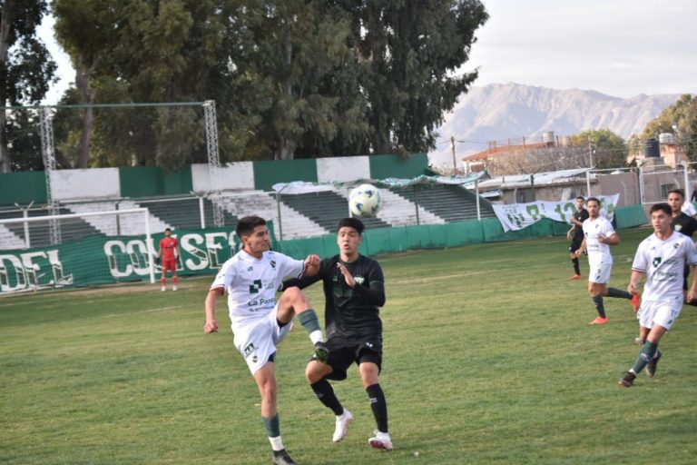 Sobre el final, Ferro de Pico se trajo un buen empate para seguir prendido en la zona 2