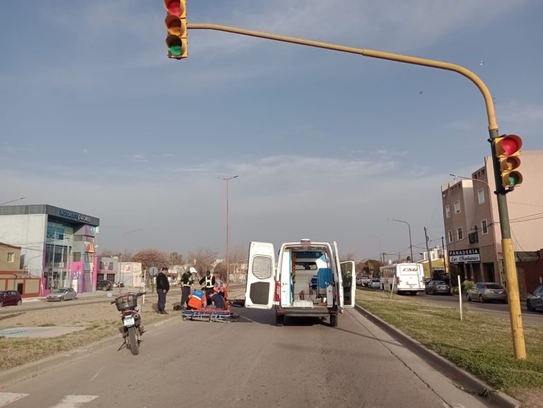 Murió un hombre en Santa Rosa que fue embestido por una moto