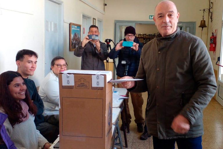 El precandidato al Parlasur, Jorge Gaitán, remarcó que “tenemos que seguir votando para sentar las bases de la democracia”