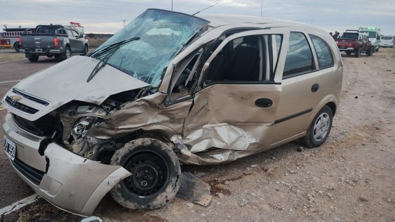 Choque entre vehículos en Telén: Tres personas lesionadas pero ya dadas de alta