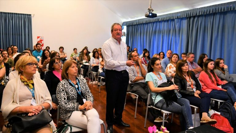 Pico y Santa Rosa: Carlos Sandoval desentraña los desafíos de la farmacia moderna en charla auspiciada por el Colegio Farmacéutico de La Pampa