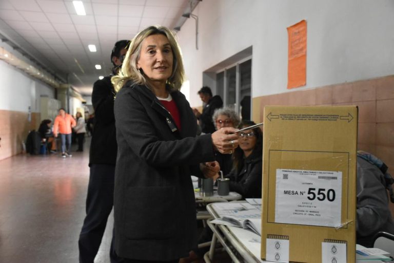 Alicia Mayoral, vicegobernadora electa, votó y reflexionó sobre el compromiso democrático en las PASO