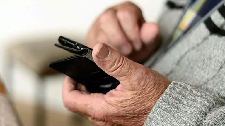 Nuevo “Cuento del Tío” afecta a una mujer de 88 años en Ingeniero Luiggi: le sacaron 10 mil dólares