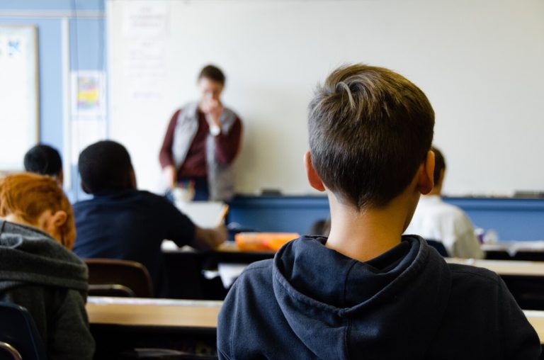 La Pampa: un padre condenado a prisión por agredir a su hijo que no quería ir a la escuela