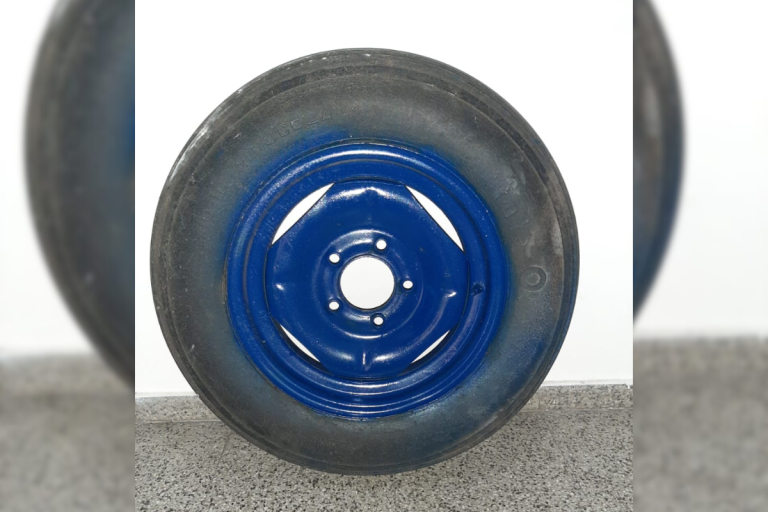 Se busca dueño de esta rueda