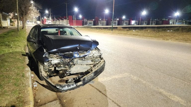 Chocó con guardarraíl en calle 29 y 36: el conductor fue hospitalizado