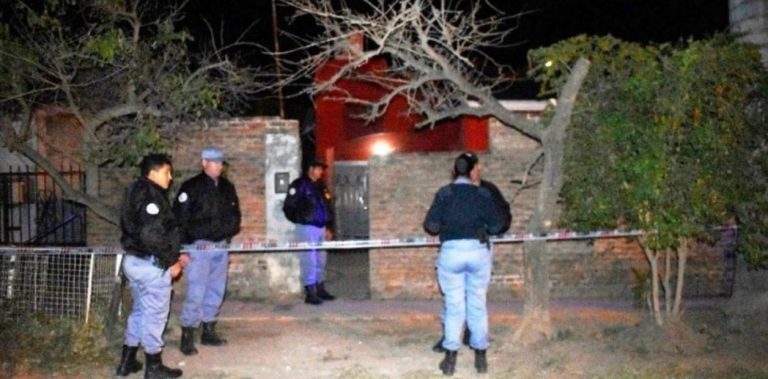 Formosa: tres perros atacaron a su dueña y la mataron cuando entraba a su casa