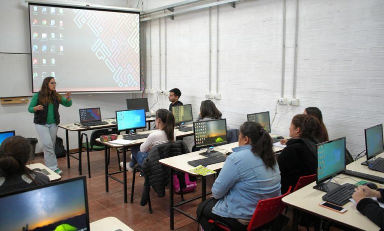 Formación contable y económica: “es una respuesta a las personas y empresas interesadas”, dijo García Suárez