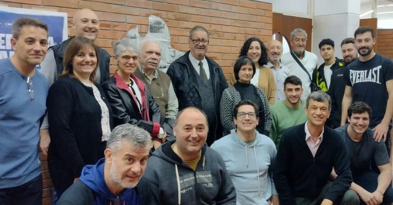 Reconocieron al Ingeniero Vicente Franco, una figura clave para la Facultad de Ingeniería durante la creación de la carrera Analista Programador