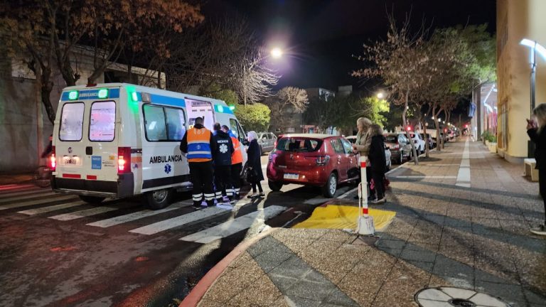 Tres mujeres fueron atropelladas cuando cruzaban la calle en la esquina de 24 y 11